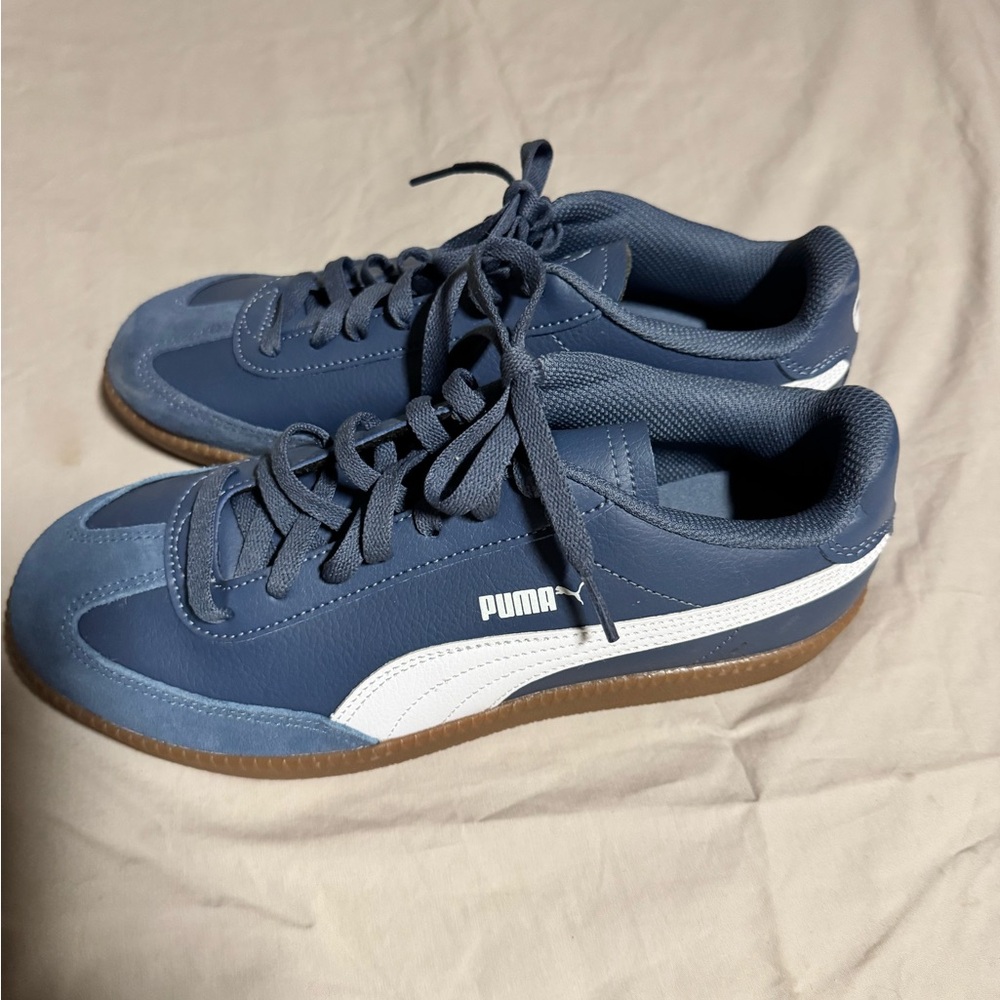 Puma Men’s Navy Blue Sneakers with White Formstrip